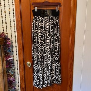 Black and White Patterned Women's Skirt